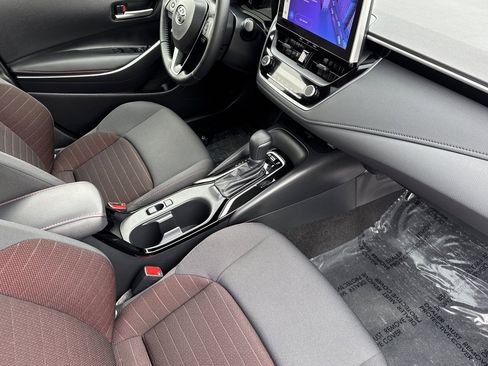 Used 2025 Toyota Corolla SE image 15