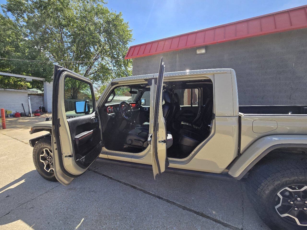 Used 2020 Jeep Gladiator Rubicon AWD/4WD image 10