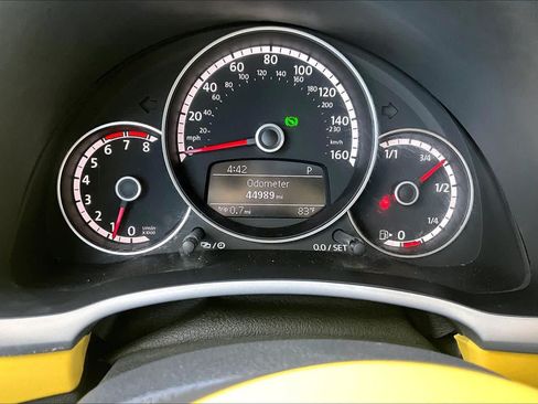 Used 2014 Volkswagen Beetle 2.5 FWD image 24