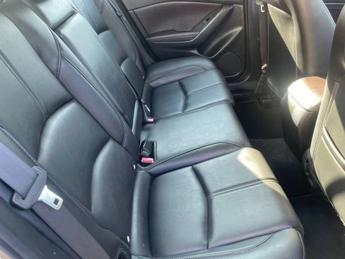 Used 2018 MAZDA MAZDA3 Touring FWD image 21