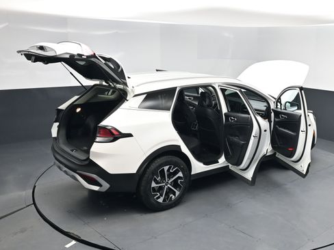 Used 2023 Kia Sportage EX image 26