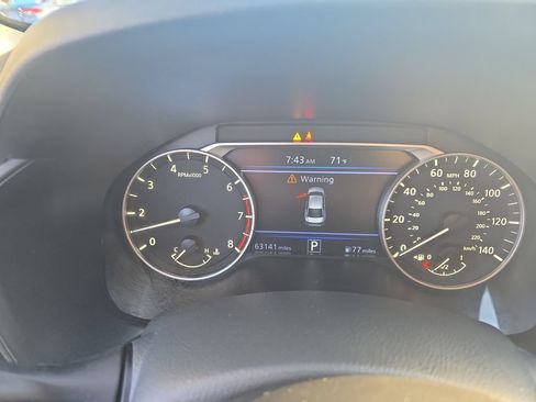 Used 2024 Nissan Altima 2.5 SV FWD image 14