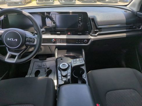 Used 2023 Kia Sportage LX FWD image 13