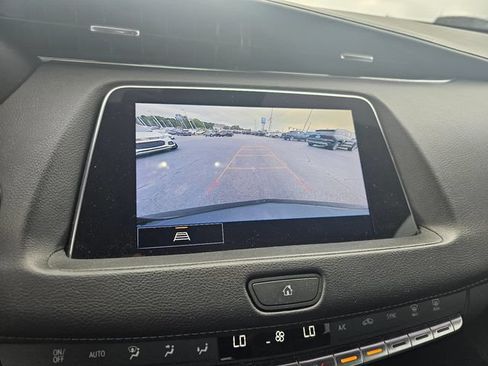 Used 2023 Cadillac XT4 Premium Luxury AWD/4WD image 23