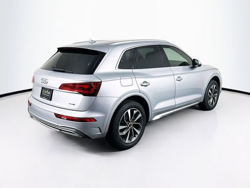 Used 2021 Audi Q5 Premium w/ Convenience Package image 9