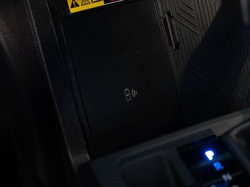 Used 2024 Toyota Tacoma 4x4 Double Cab image 35