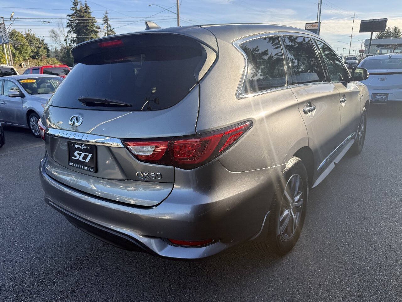 Used 2018 INFINITI QX60 FWD image 6