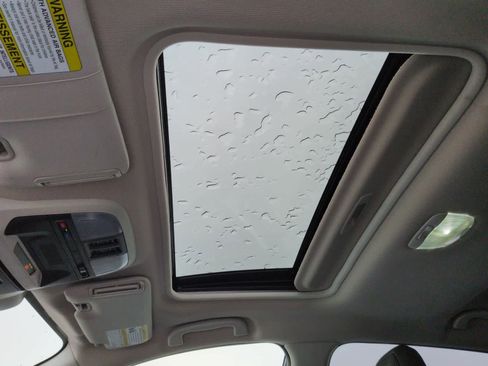 Certified 2024 Subaru Crosstrek 2.0i Premium image 20