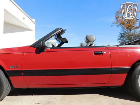 Used 1989 Ford Mustang LX image 12