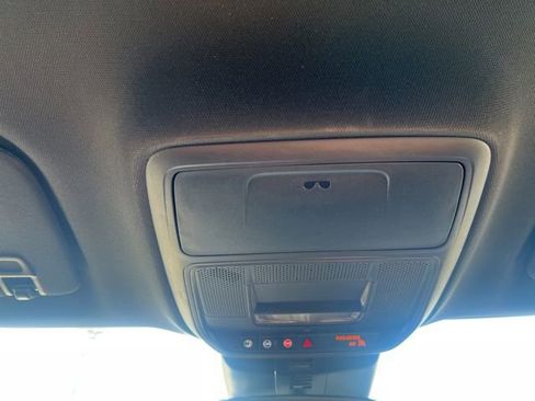 Used 2025 Buick Enclave Sport Touring image 19