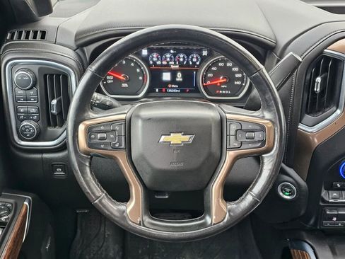 Used 2020 Chevrolet Silverado 1500 High Country w/ Technology Package image 17