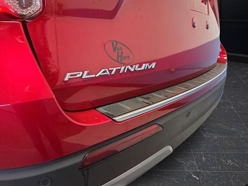 Used 2023 Ford Explorer Platinum w/ Technology Package image 40