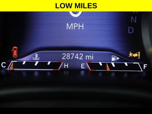 Used 2022 Jeep Cherokee Latitude Lux AWD/4WD image 4