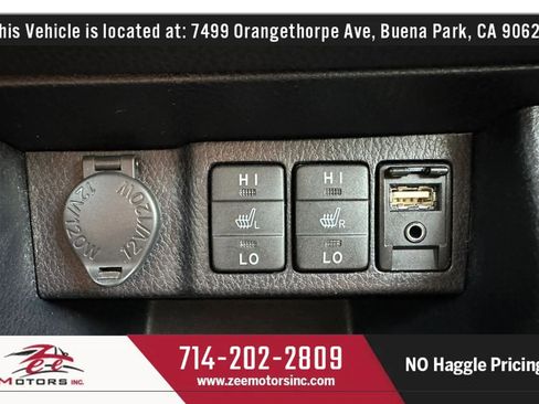 Used 2019 Toyota Corolla XSE image 31