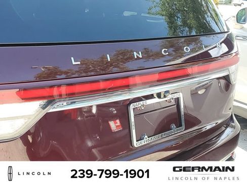 Certified 2022 Lincoln Aviator Reserve AWD/4WD image 16