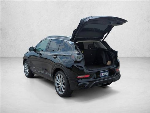 Used 2025 Buick Encore GX Avenir w/ Avenir Technology Package FWD image 8