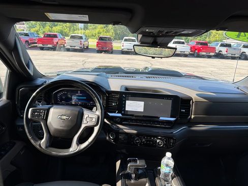 Used 2024 Chevrolet Silverado 1500 ZR2 w/ Technology Package AWD/4WD image 25