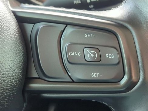 Certified 2021 Jeep Gladiator Willys image 14