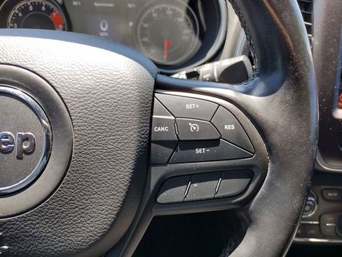 Used 2021 Jeep Cherokee Trailhawk AWD/4WD image 21