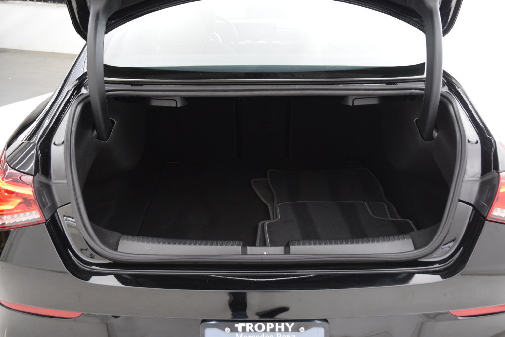 Used 2023 Mercedes-Benz CLA 250 image 31