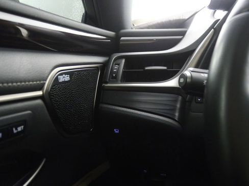 Used 2021 Lexus ES 350 Luxury image 20