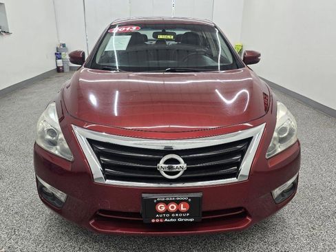 Used 2013 Nissan Altima 3.5 SL w/ Technology Pkg FWD image 3