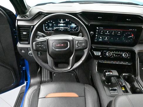 Used 2023 GMC Sierra 1500 AT4 w/ AT4 Premium Package AWD/4WD image 21