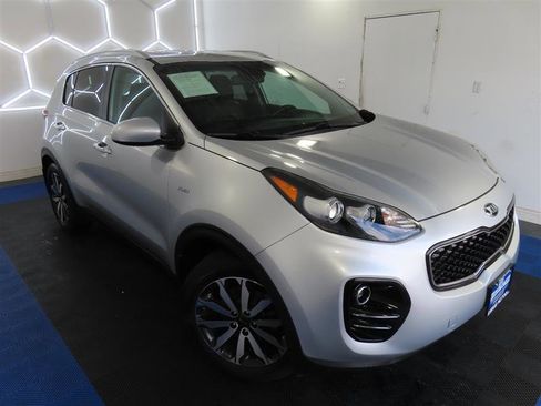 Used 2017 Kia Sportage EX AWD/4WD image 5