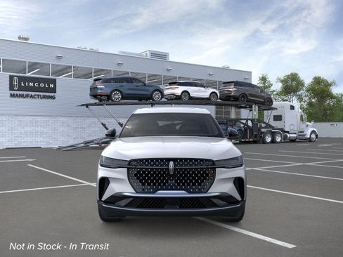 New 2026 Lincoln Nautilus Premier AWD/4WD image 6