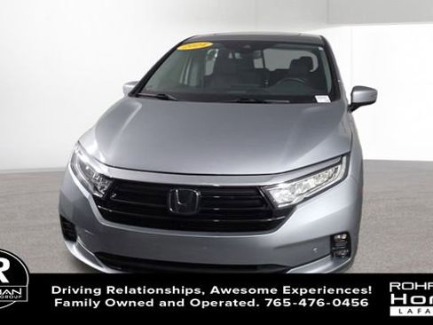 Used 2024 Honda Odyssey Touring image 3