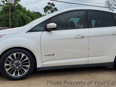 Used 2018 Ford C-MAX Titanium w/ Equipment Group 301A image 16