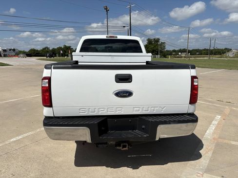 Used 2010 Ford F250 XLT RWD image 4