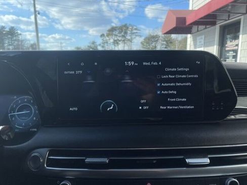 Used 2024 Hyundai Palisade Calligraphy image 32