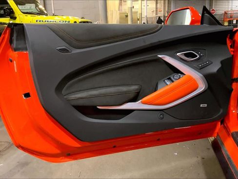 Used 2018 Chevrolet Camaro SS w/ Hot Wheels Edition image 16