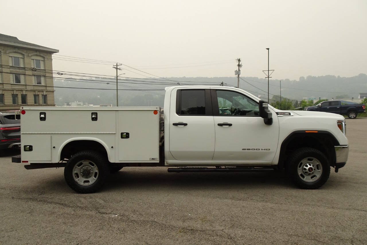 Used 2022 GMC Sierra 2500 Pro w/ Convenience Package AWD/4WD image 5