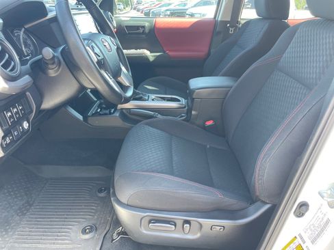 Used 2023 Toyota Tacoma SR5 w/ Technology Package RWD image 10