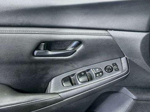 Used 2024 Nissan Sentra S FWD image 15