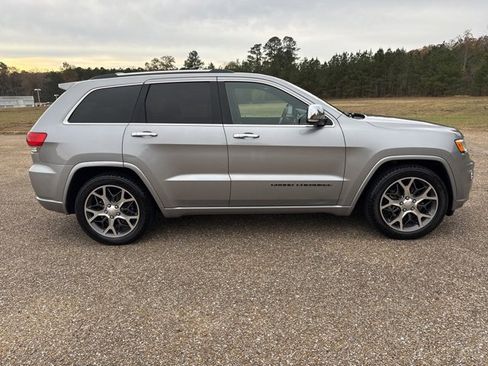 Used 2019 Jeep Grand Cherokee Overland image 7