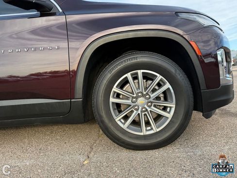 Used 2023 Chevrolet Traverse LT image 6