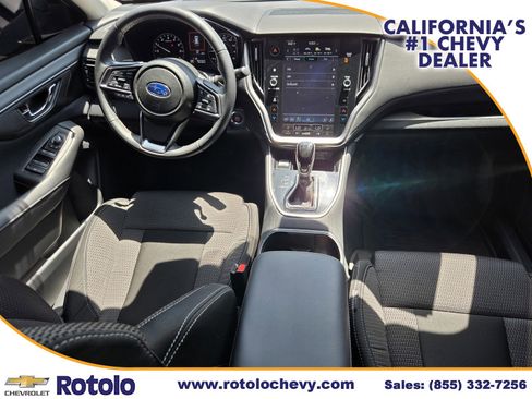 Used 2025 Subaru Outback Premium AWD/4WD image 17