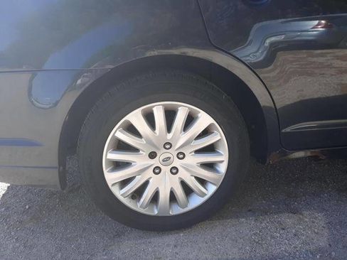Used 2010 Ford Fusion Hybrid FWD image 16