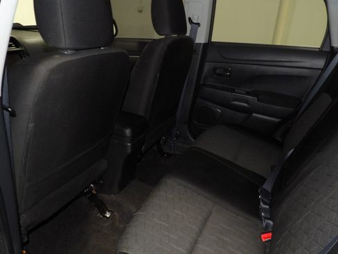 Used 2020 Mitsubishi Outlander Sport ES image 9