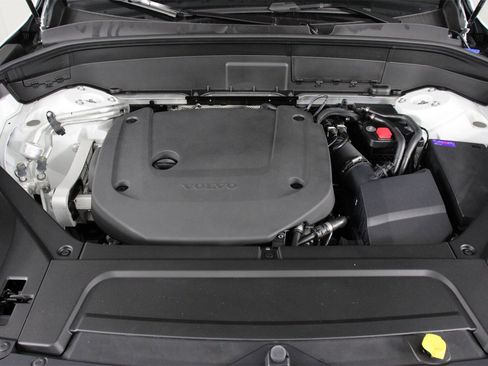 New 2026 Volvo XC90 B6 Plus w/ Protection Package image 12