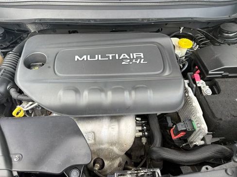 Used 2016 Jeep Cherokee Trailhawk AWD/4WD image 30