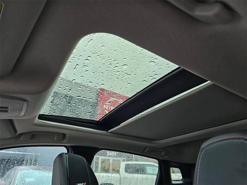 New 2026 Nissan Kicks SR image 12