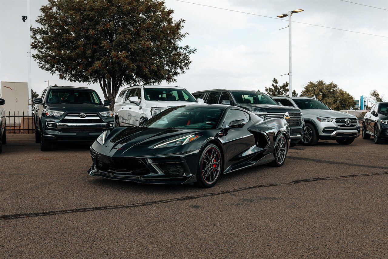 Used 2023 Chevrolet Corvette Stingray Premium Cpe w/ Z51 Performance Package RWD image 3