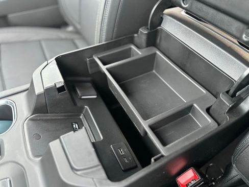 Used 2025 GMC Sierra 2500 Denali w/ Denali Reserve Package image 42