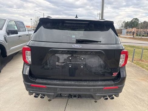 Used 2023 Ford Explorer ST w/ Equipment Group 401A image 9