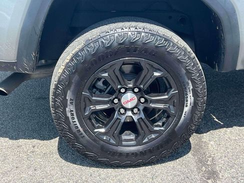 Used 2023 GMC Canyon Elevation w/ Convenience Package AWD/4WD image 11