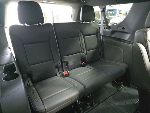 New 2026 Chevrolet Suburban High Country w/ LPO, Illumination Package image 13